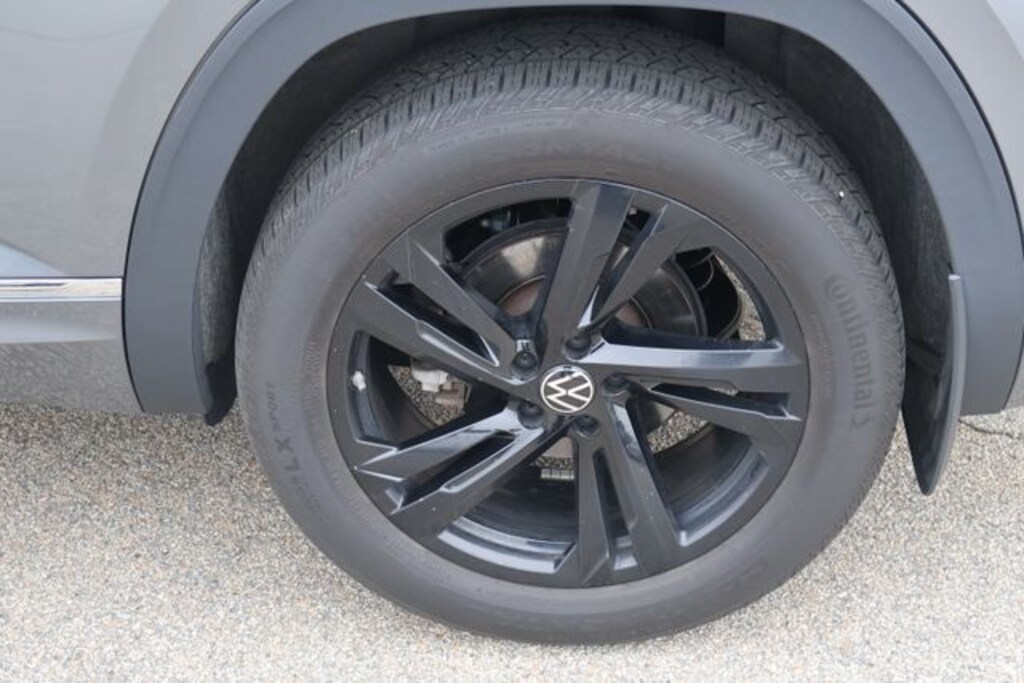 Used 2024 Volkswagen Atlas Cross Sport 2.0T SEL R-Line SUV