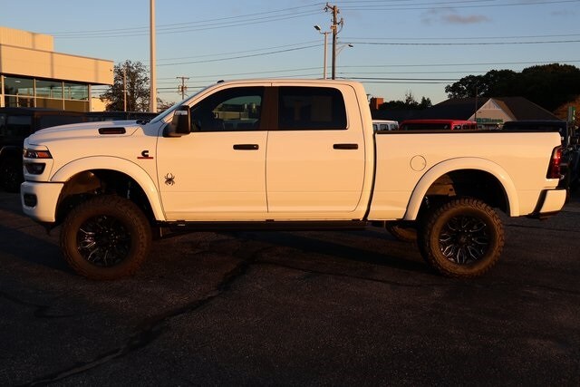 2025 Ram 2500 Big Horn photo 3