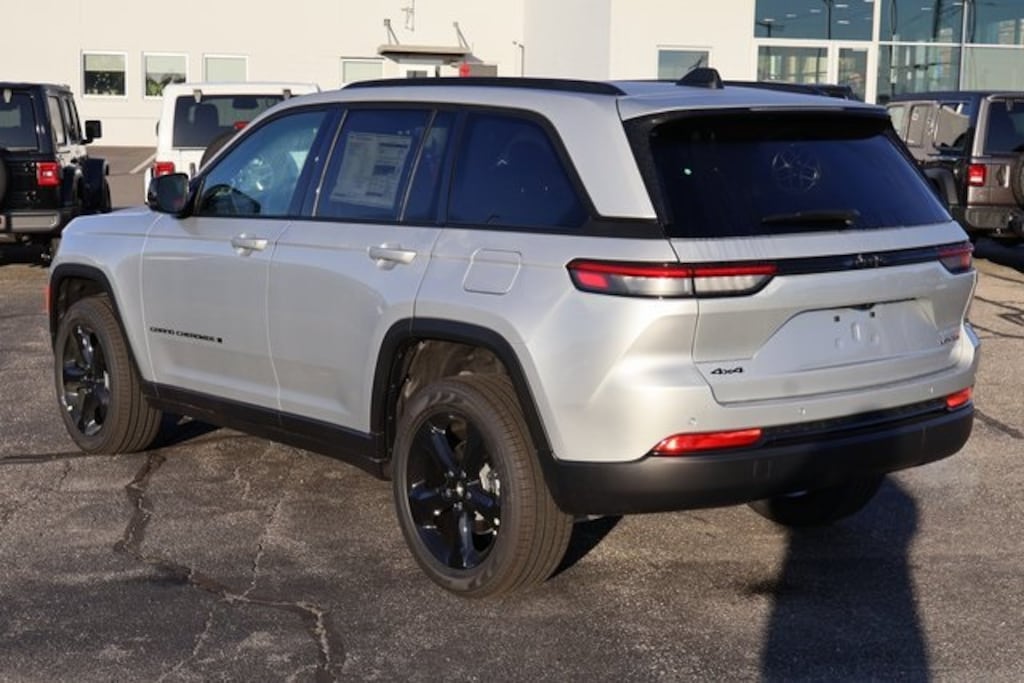 New 2025 Jeep Grand Cherokee LIMITED 4X4 Sport Utility