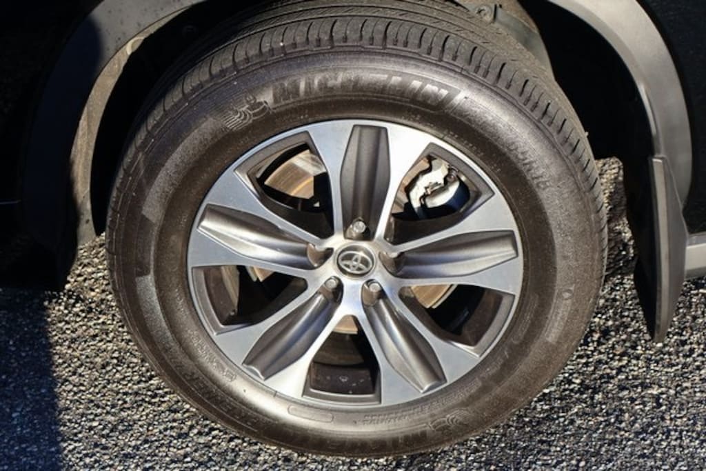 Certified 2024 Toyota Highlander XLE SUV