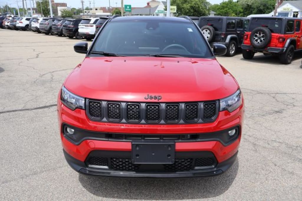 Used 2023 Jeep Compass Altitude SUV