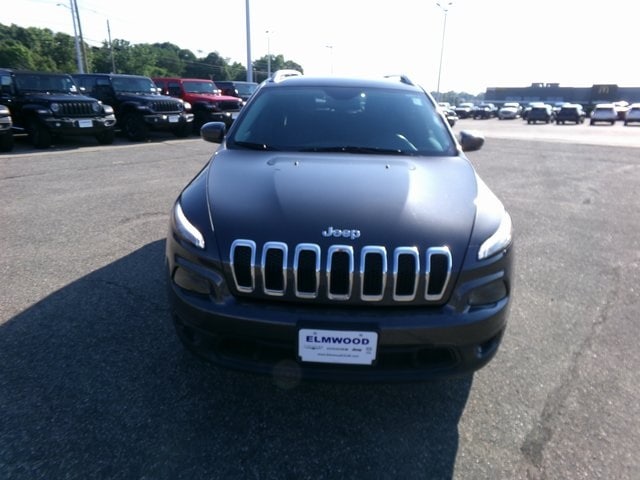 Used 2016 Jeep Cherokee Latitude with VIN 1C4PJMCB2GW375668 for sale in East Providence, RI