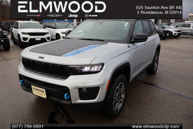 2023 Jeep Grand Cherokee Trailhawk 4xe's photo