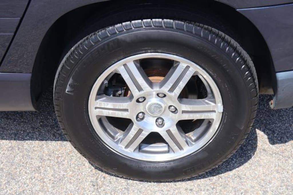 Used 2007 Chrysler Pacifica Touring SUV
