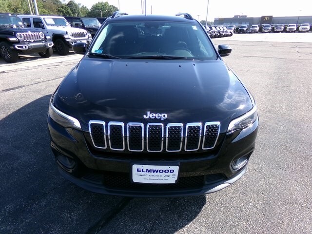 2022 Jeep Cherokee Latitude photo 2