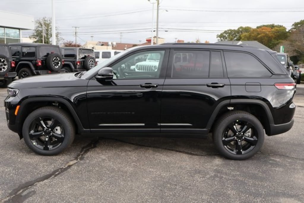 New 2025 Jeep Grand Cherokee LIMITED 4X4 Sport Utility