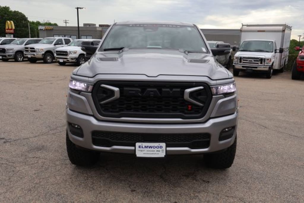 New 2026 Ram 1500 LARAMIE CREW CAB 4X4 5'7 BOX Pickup