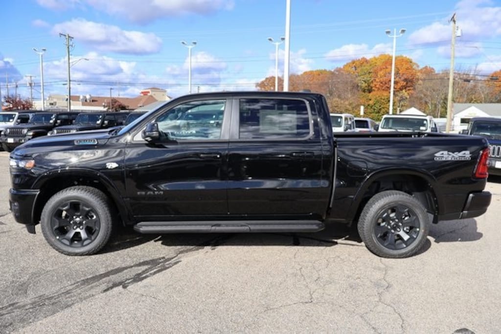 New 2026 Ram 1500 BIG HORN CREW CAB 4X4 5'7 BOX Pickup