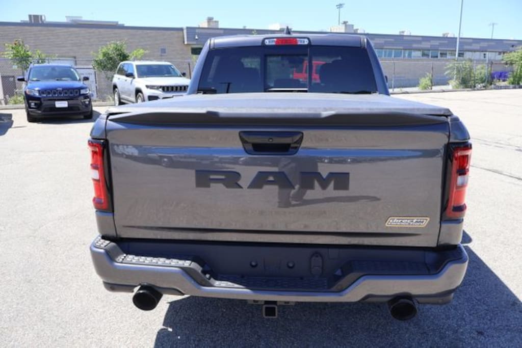 New 2026 Ram 1500 BIG HORN CREW CAB 4X4 5'7 BOX Pickup