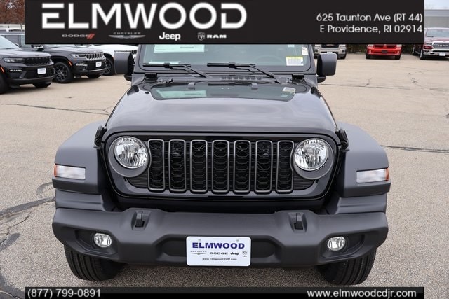 2026 Jeep Wrangler 4-Door Sport S's photo