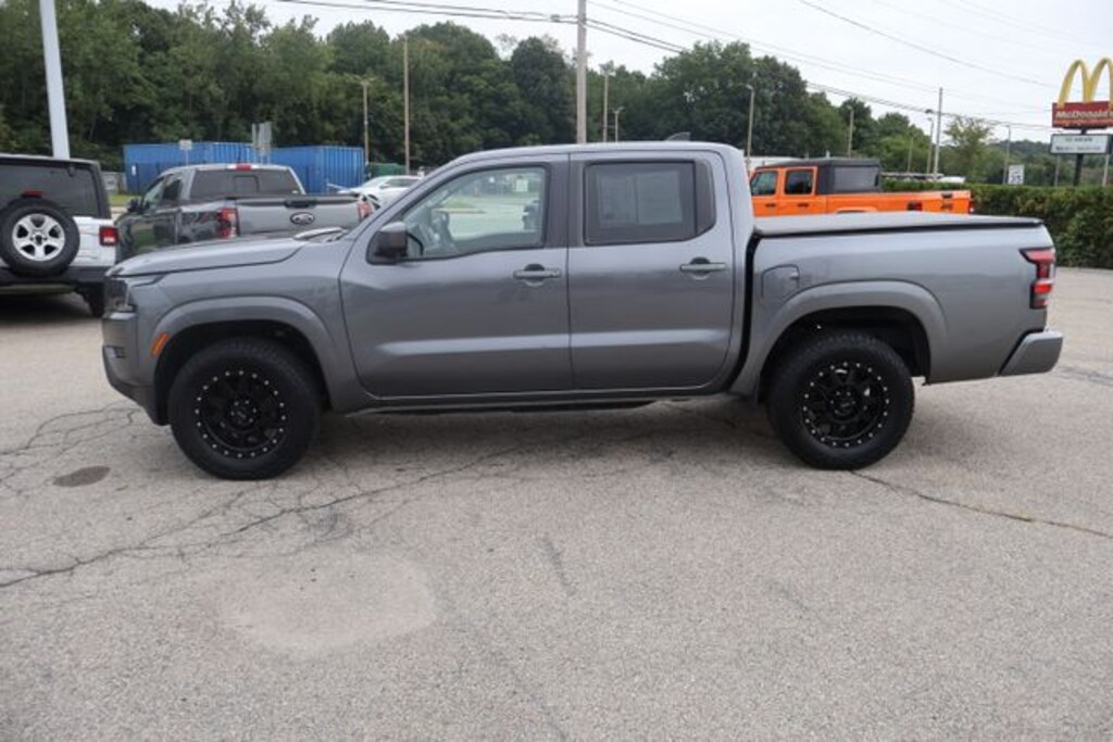 Used 2022 Nissan Frontier SV Truck Crew Cab