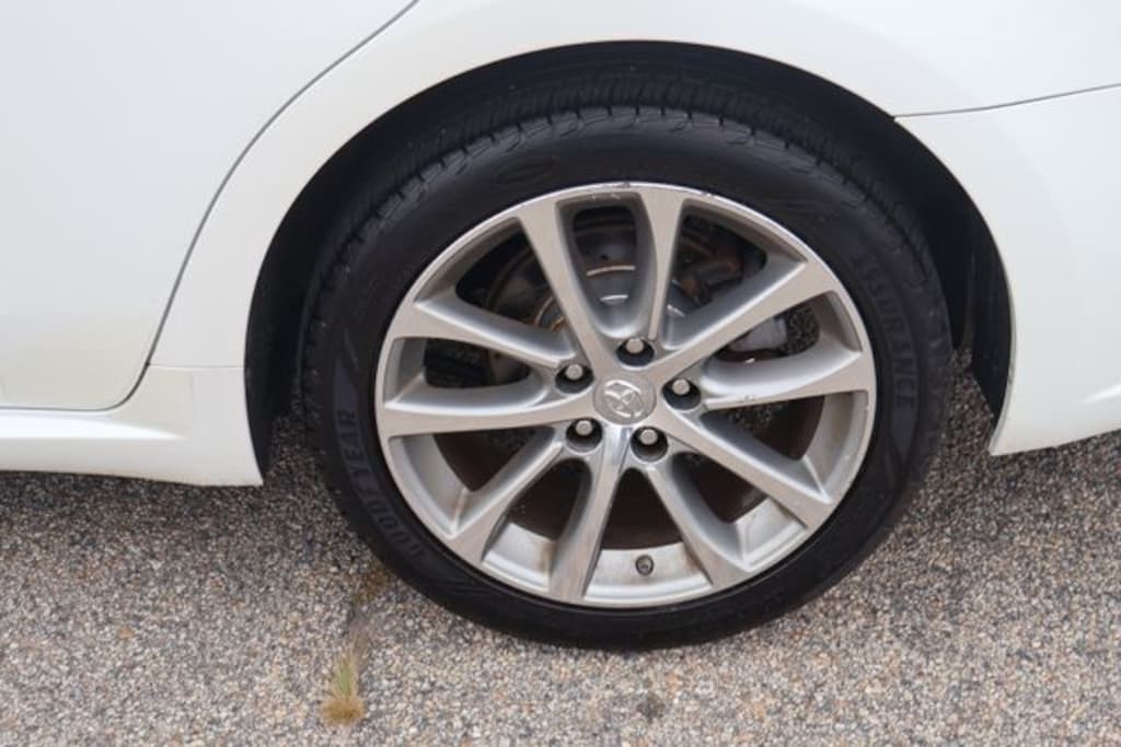 Used 2015 Toyota Avalon XLE Touring Sedan