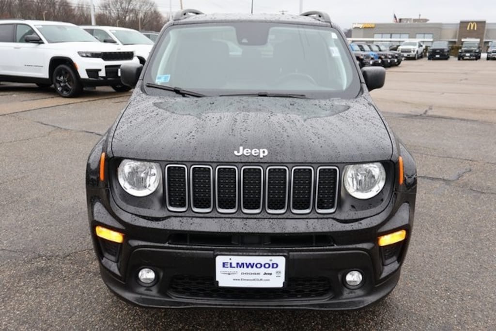 Used 2023 Jeep Renegade Latitude SUV