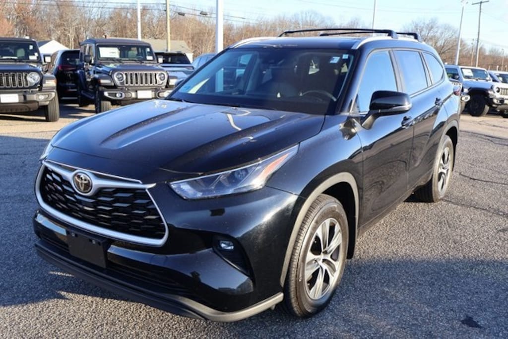 Certified 2024 Toyota Highlander XLE SUV