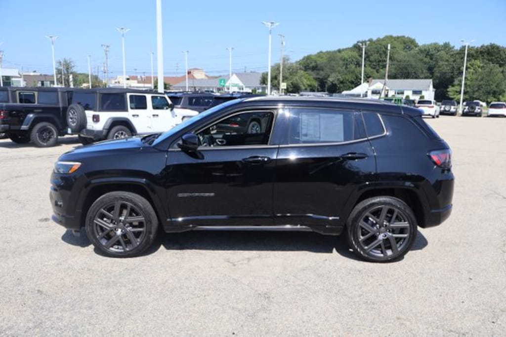 Used 2024 Jeep Compass Limited SUV