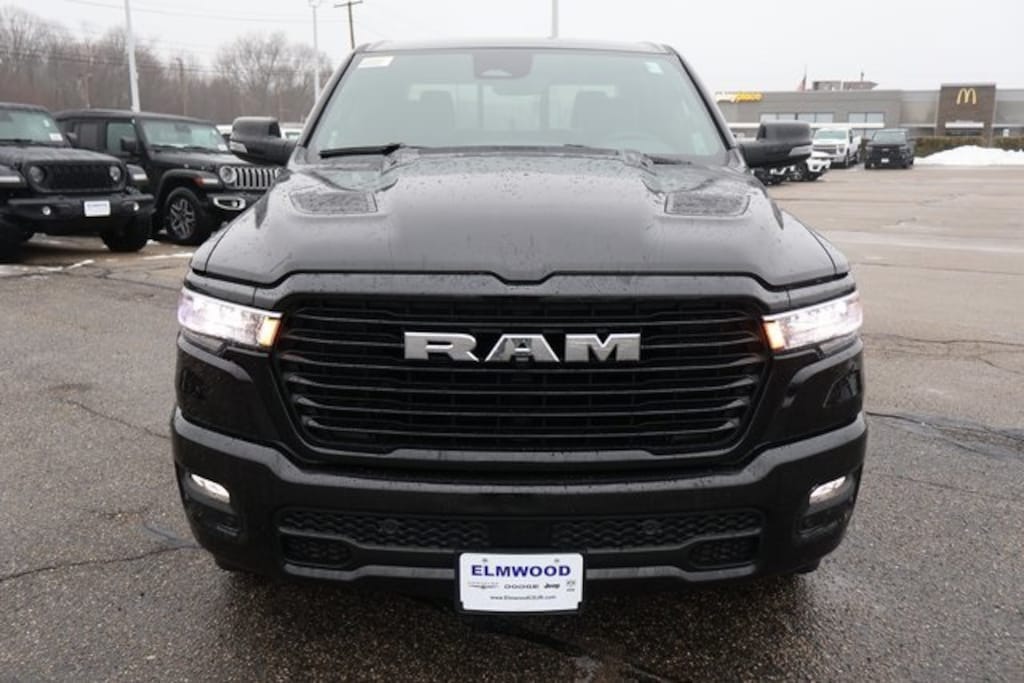 New 2026 Ram 1500 LARAMIE CREW CAB 4X4 5'7 BOX Pickup