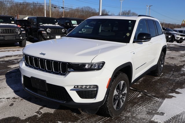 2024 Jeep Grand Cherokee 4xe's photo