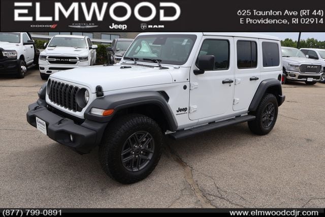 2026 Jeep Wrangler Sport S's photo