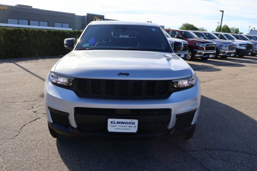 Used 2023 Jeep Grand Cherokee Altitude X SUV