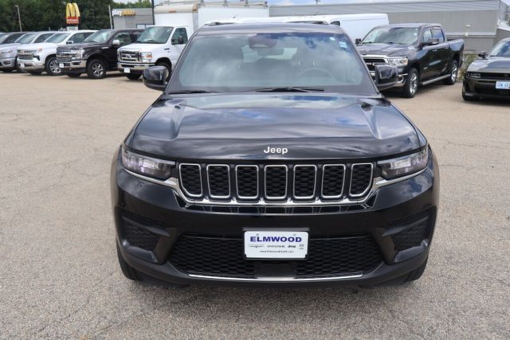 Used 2025 Jeep Grand Cherokee Laredo SUV