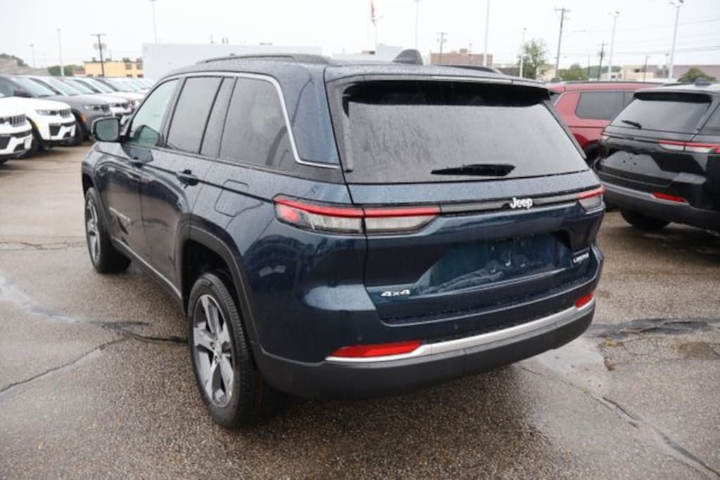 New 2026 Jeep Grand Cherokee LIMITED 4X4 Sport Utility