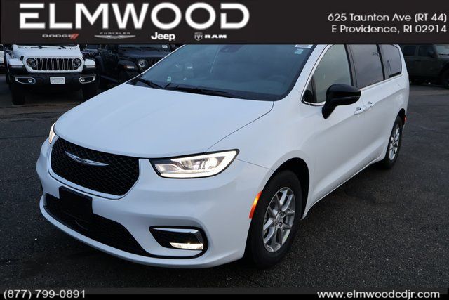 2026 Chrysler Pacifica