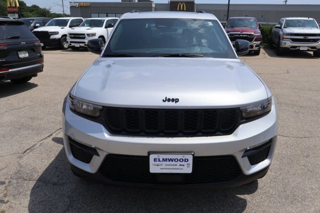 Used 2025 Jeep Grand Cherokee Limited SUV