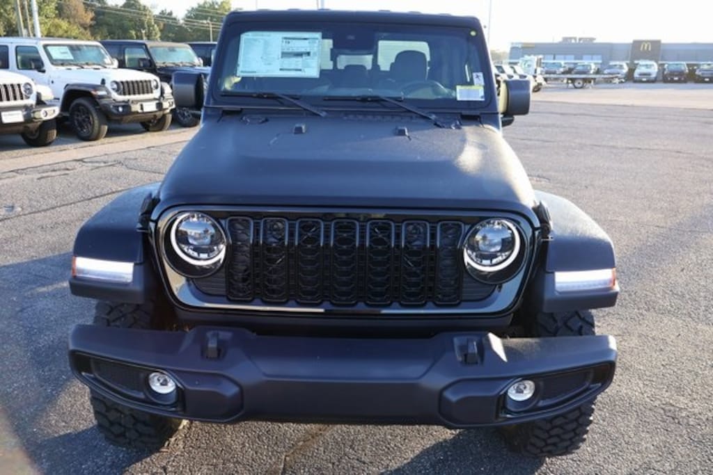 New 2025 Jeep Gladiator WILLYS 4X4 Pickup
