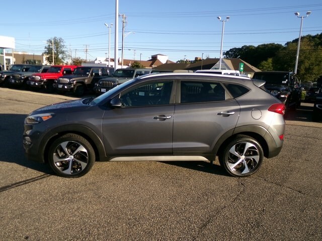 2018 Hyundai Tucson Sport photo 2