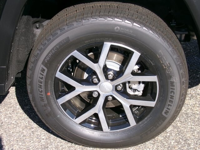 2025 Jeep Grand Cherokee Limited photo 4