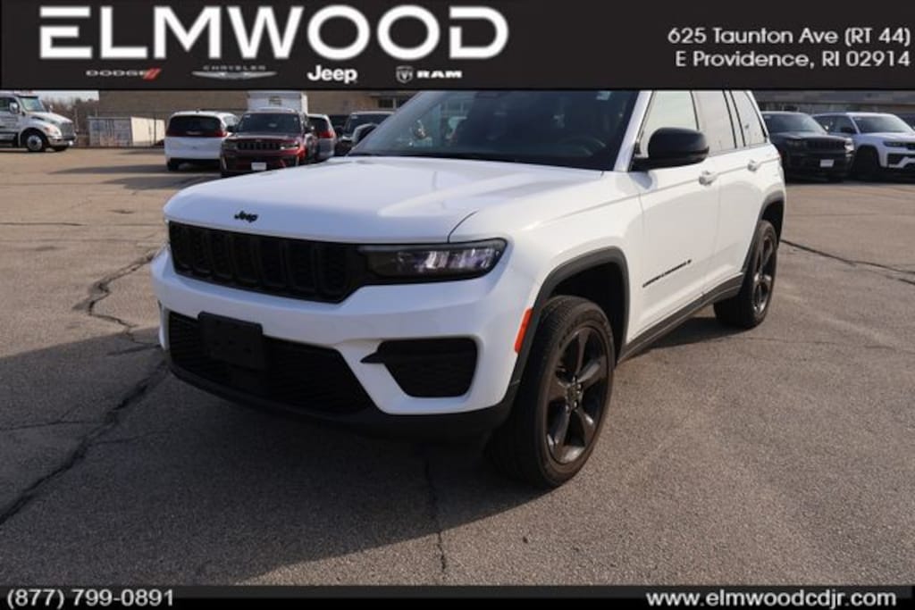 Used 2023 Jeep Grand Cherokee Altitude SUV