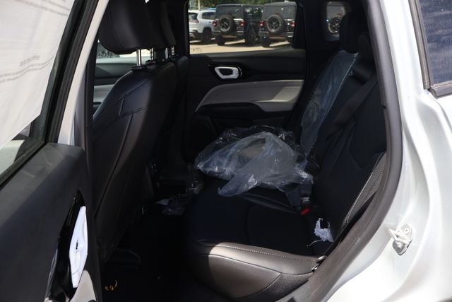 2026 Jeep Compass Limited - Photo 8