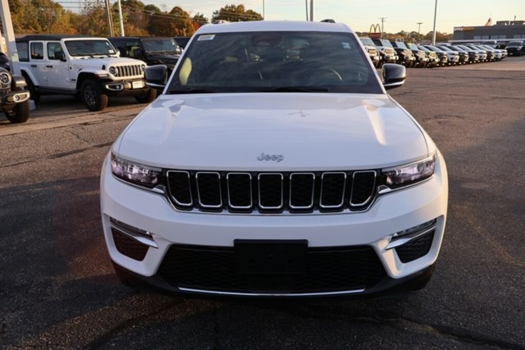 New 2025 Jeep Grand Cherokee LIMITED 4X4 Sport Utility