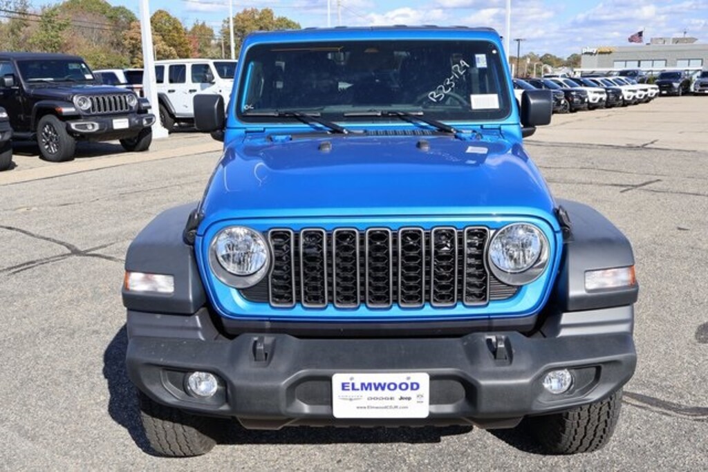 New 2026 Jeep Wrangler 4-DOOR SPORT S Sport Utility