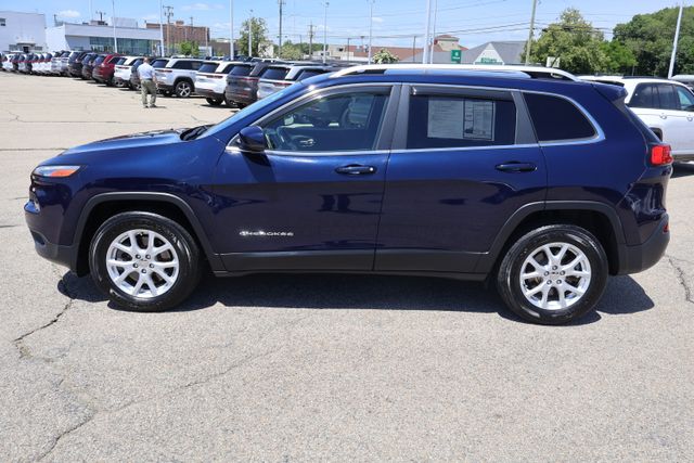 Used 2016 Jeep Cherokee Latitude with VIN 1C4PJMCS3GW267933 for sale in East Providence, RI