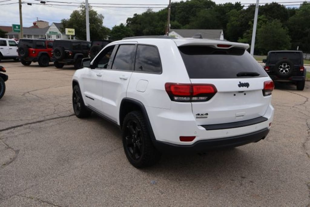 Used 2018 Jeep Grand Cherokee Laredo SUV