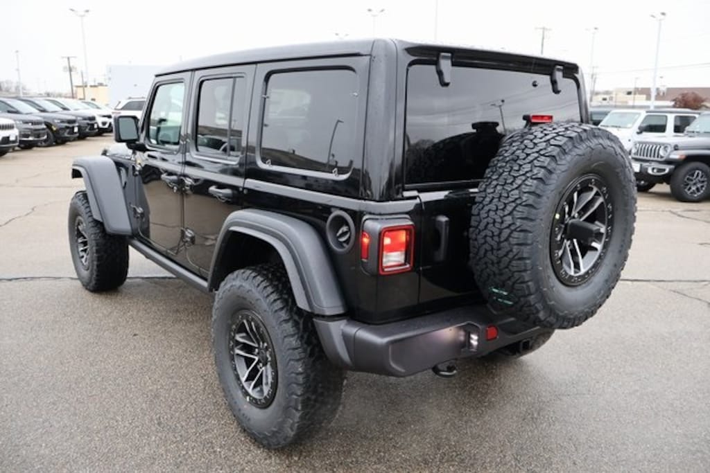 New 2026 Jeep Wrangler 4-DOOR WILLYS Sport Utility