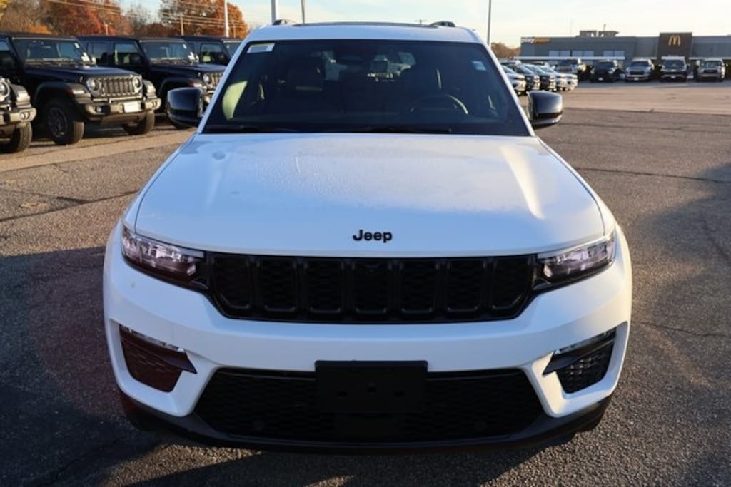 New 2025 Jeep Grand Cherokee LIMITED 4X4 Sport Utility