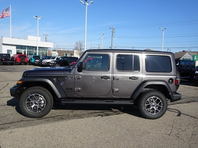 2025 Jeep Wrangler Sport S photo 3