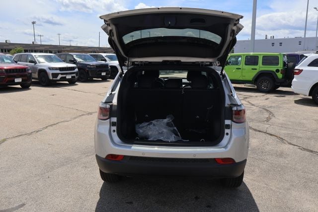2026 Jeep Compass Limited - Photo 6