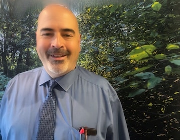 Staff member John Freitas from eeb8deefb5cf