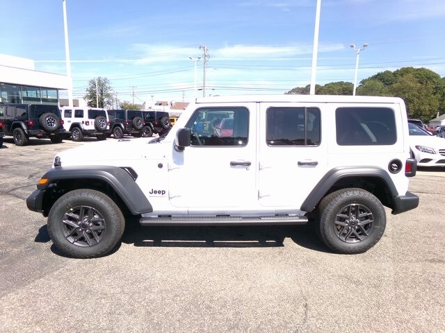 2025 Jeep Wrangler Sport S photo 3