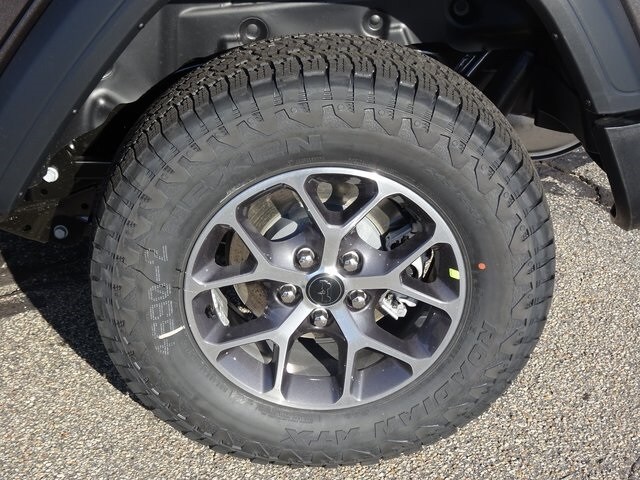 2025 Jeep Wrangler Sport S photo 4