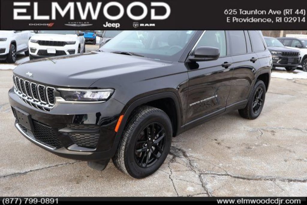 Used 2024 Jeep Grand Cherokee Laredo SUV