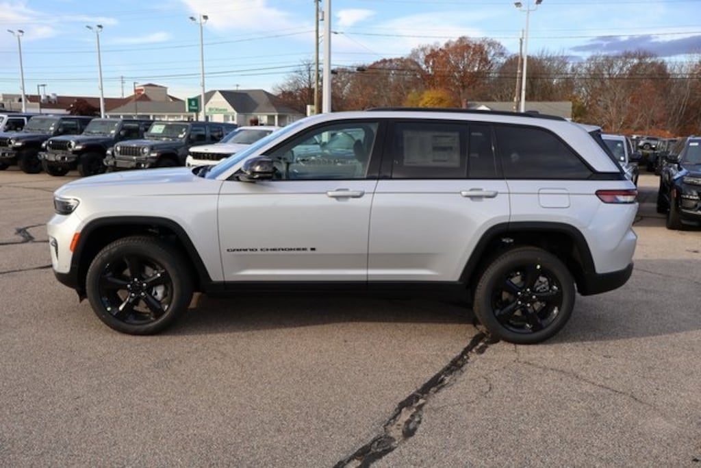 New 2025 Jeep Grand Cherokee LIMITED 4X4 Sport Utility
