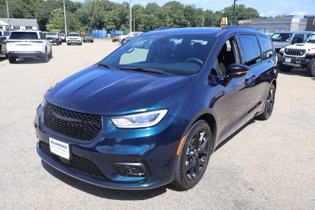 2025 Chrysler Pacifica