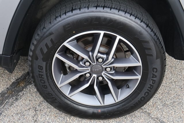 2021 Jeep Grand Cherokee Limited photo 4