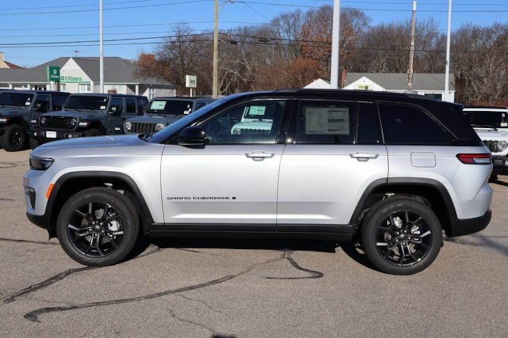 New 2025 Jeep Grand Cherokee LIMITED 4X4 Sport Utility