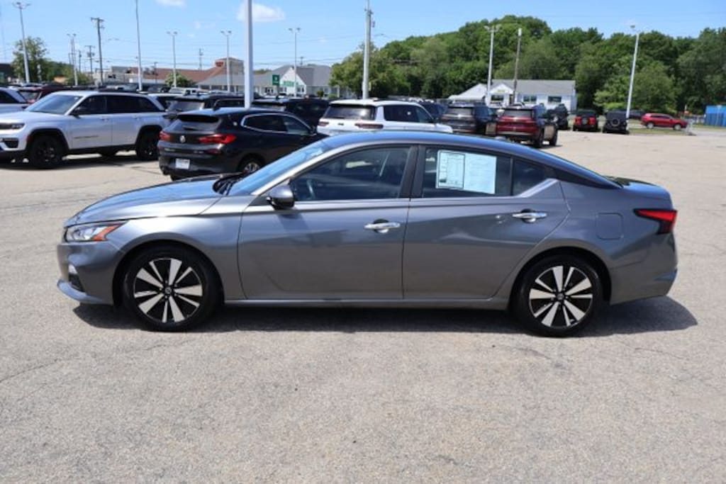 Certified 2021 Nissan Altima 2.5 SV Sedan