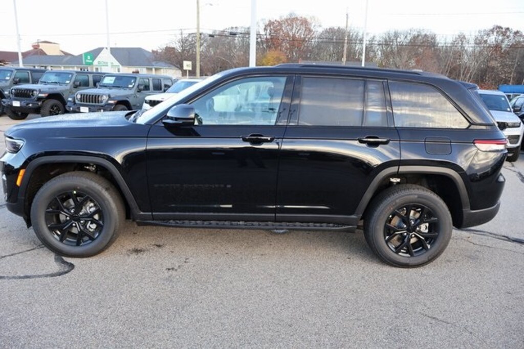 New 2025 Jeep Grand Cherokee ALTITUDE X 4X4 Sport Utility